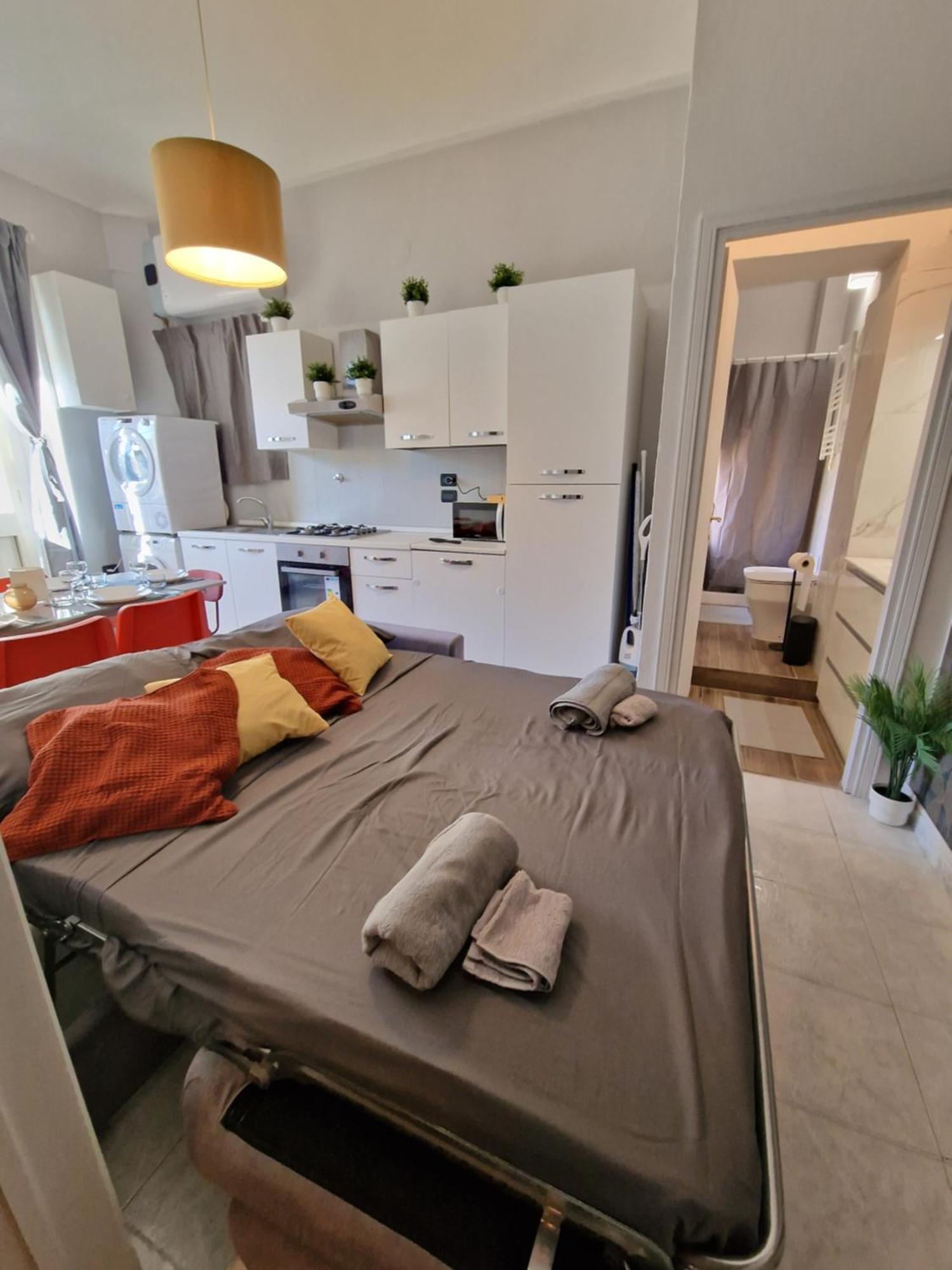 Casa Din Din Lägenhet Turin Exteriör bild