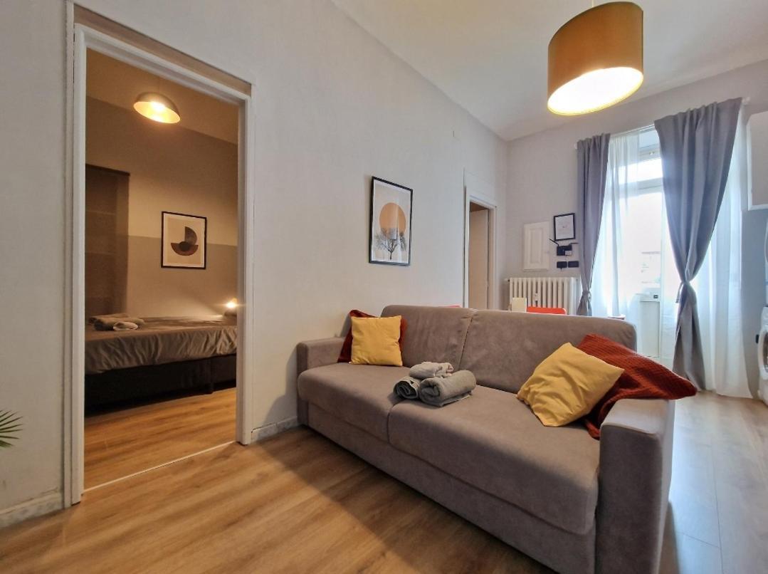 Casa Din Din Lägenhet Turin Exteriör bild
